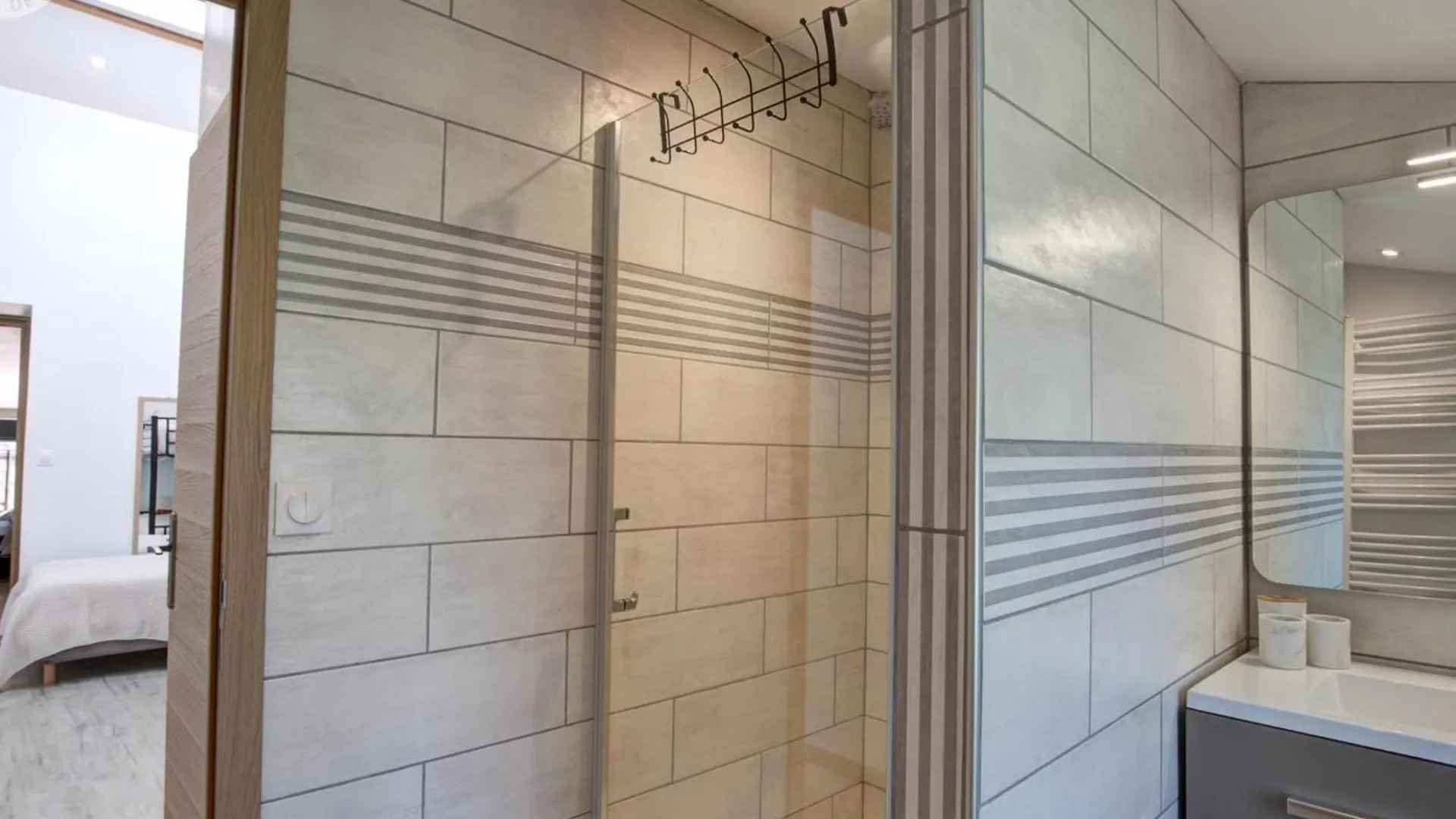 Gite De Charme Pour 13 Pers. Avec Spa Et Wifi - Fr-1-496-336 Saint-Julien-Molin-Molette 0*,  Frankrike